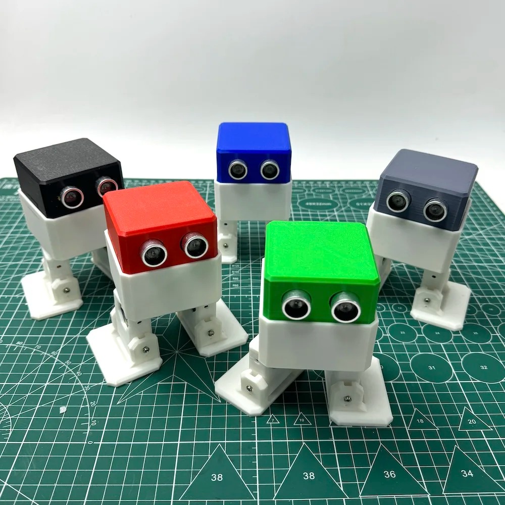 3D Printed Biped Walking Robot - огляд і ціна Arduino Robot